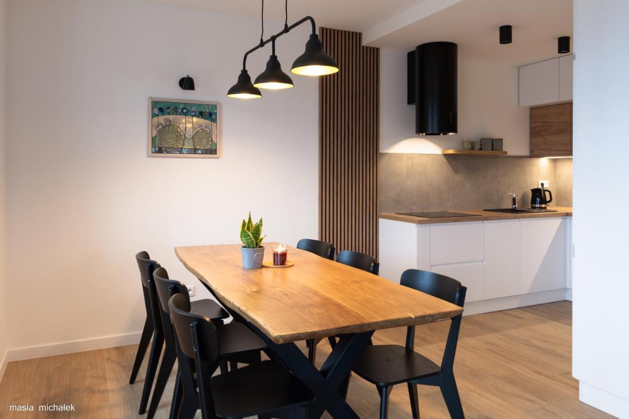 איסטבנה Daj Sobie Czas Apartament מראה חיצוני תמונה